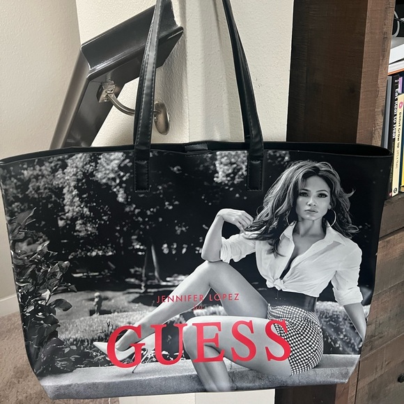 Guess Tote Bag - Picture 1 of 6